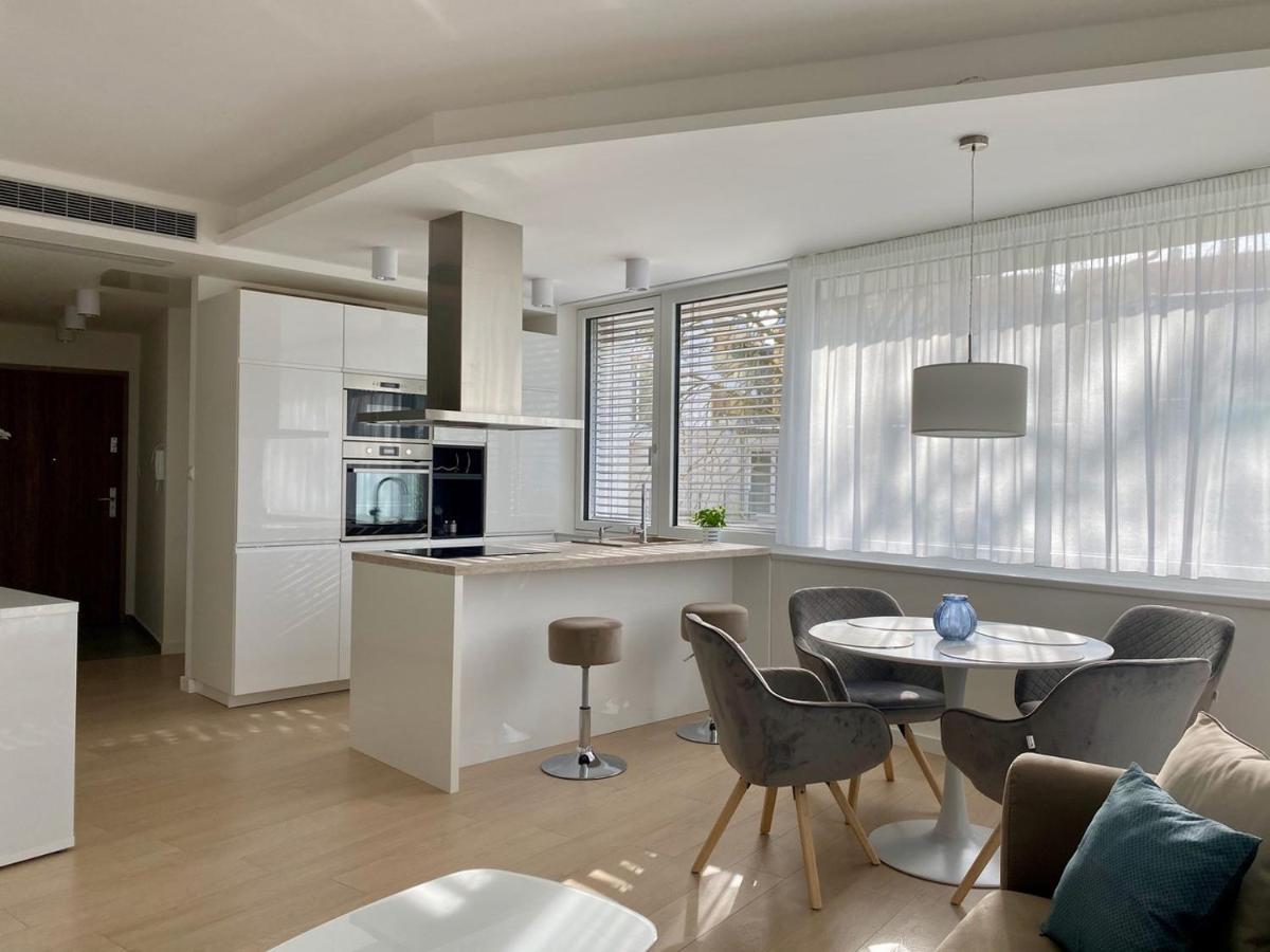 Spa Residence Carbona Apartman 104 เฮวิซ ภายนอก รูปภาพ