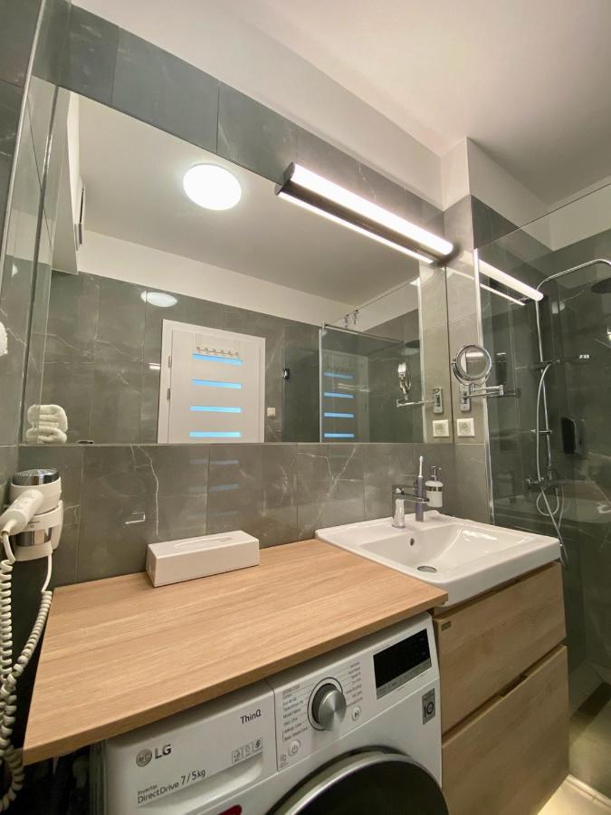 Spa Residence Carbona Apartman 104 เฮวิซ ภายนอก รูปภาพ
