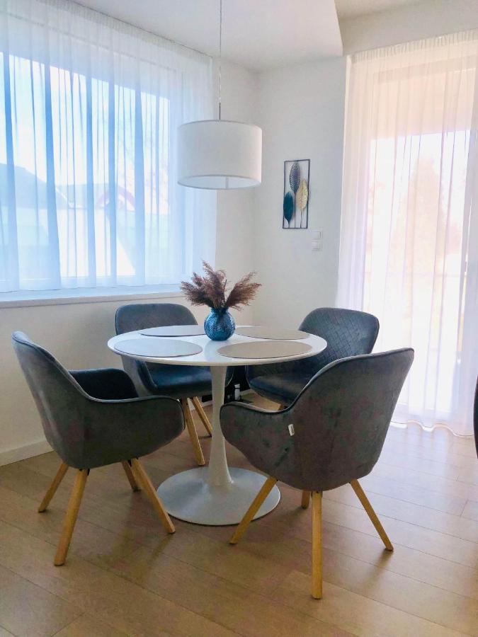 Spa Residence Carbona Apartman 104 เฮวิซ ภายนอก รูปภาพ