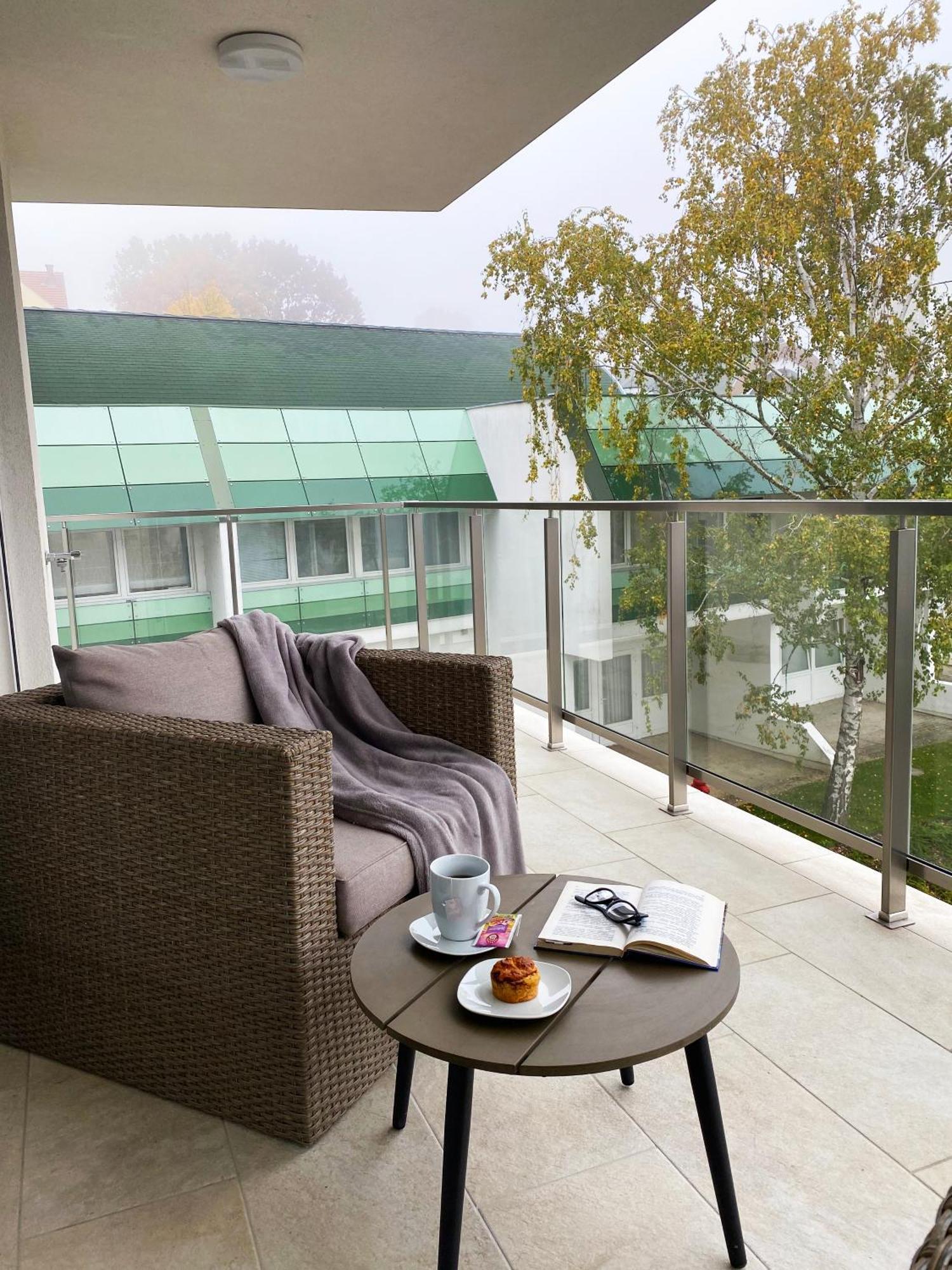 Spa Residence Carbona Apartman 104 เฮวิซ ภายนอก รูปภาพ